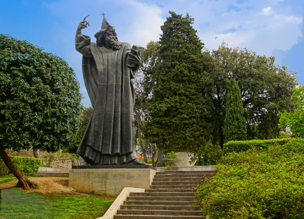 Statue of Grgur Ninski Split 2