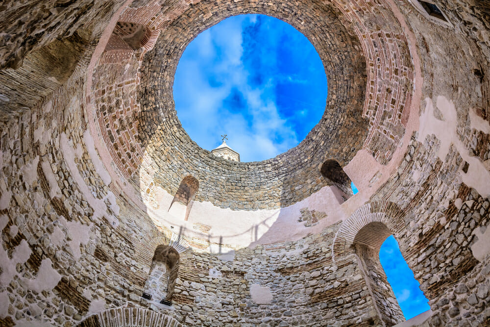 Vestibule Split